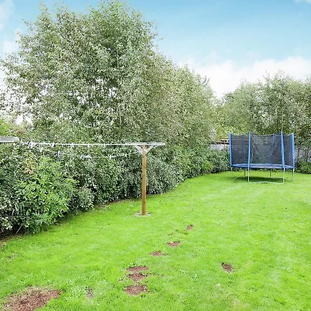Holiday home Two-bedroom Holiday In Glesborg 15 *